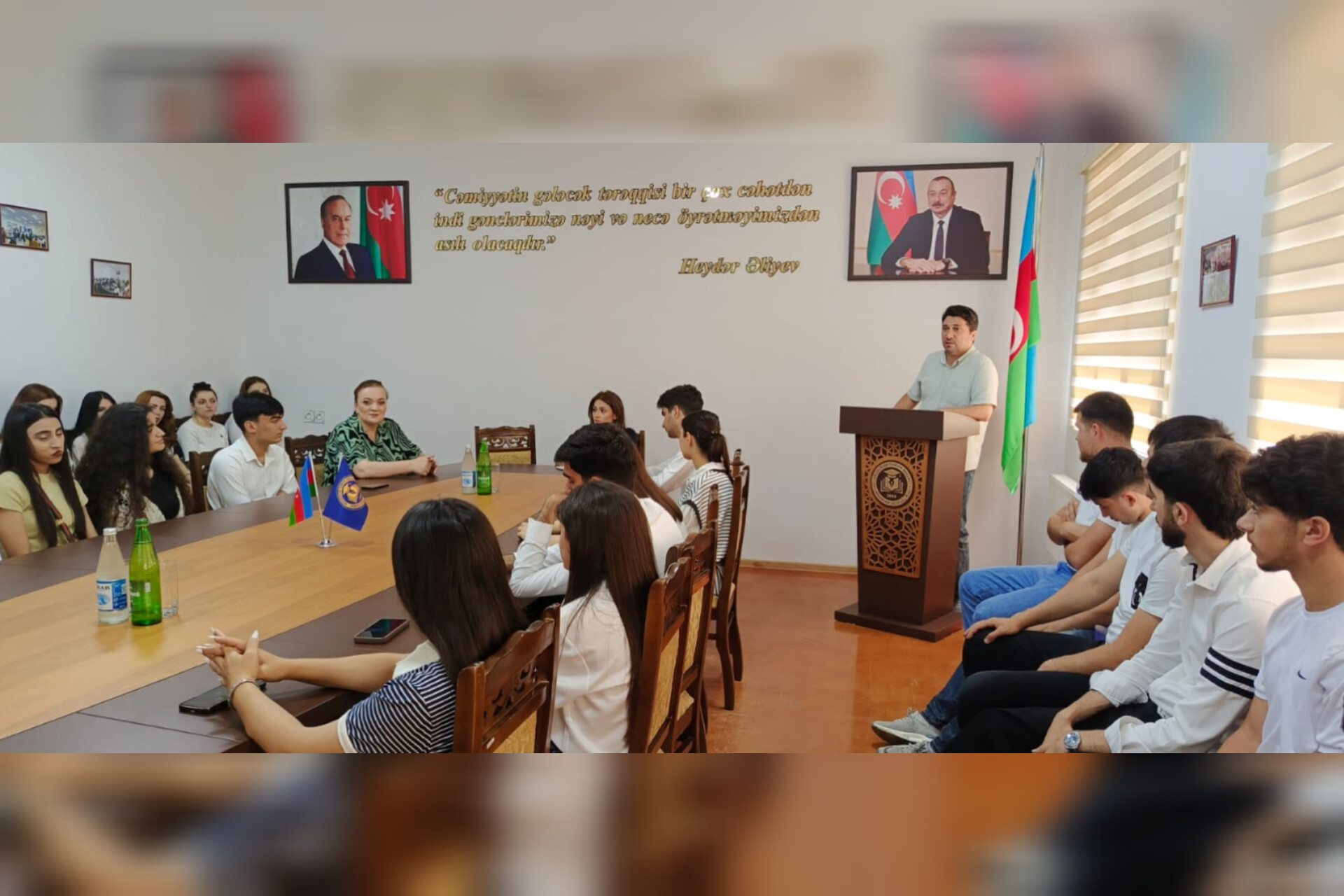 Mingəçevir Turizm Kollecində “İnsan Hüquqları Aylığı” çərçivəsində 05 iyun 2026-cı il tarixində “İnsan Hüquqları və Azadlıqları” mövzusunda tələbələrin iştirakı ilə dəyirmi masa keçirilib