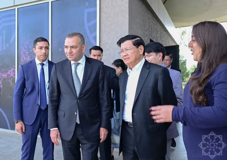 Laos Prezidenti “Yanardağ” Dövlət Tarix-Mədəniyyət və Təbiət Qoruğunu ziyarət edib