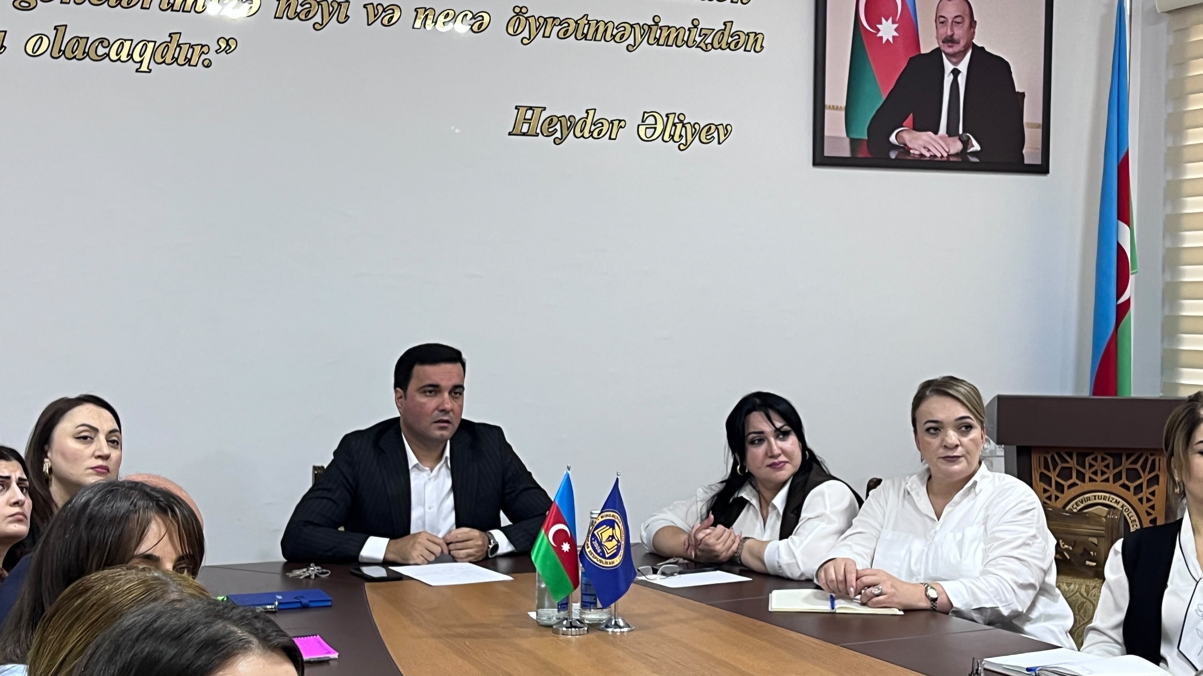 Mingəçevir Turizm Kollecində rəqəmsal transformasiya mövzusunda təqdimat keçirilib