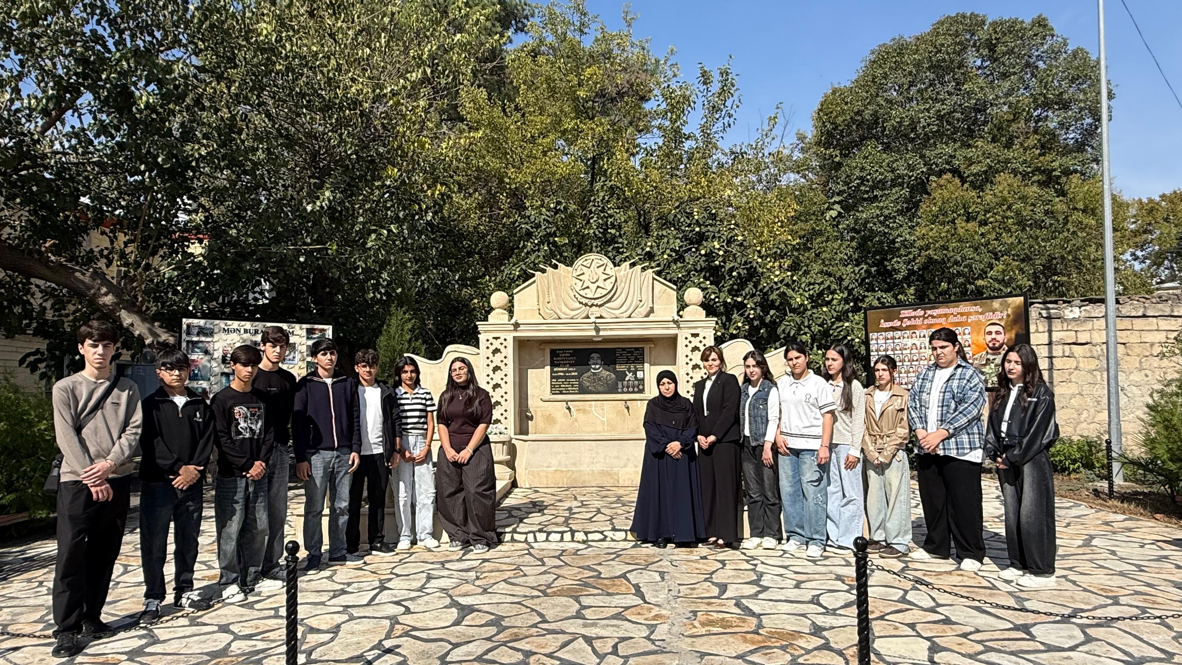 Mingəçevir Turizm Kollecinin tələbələri və qrup rəhbəri şəhid Fuad Xankişiyevin xatirəsini yad ediblər